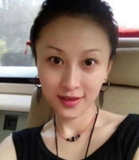 扬子大女儿杨海润近照，自豪发文：你长大，我没变老，真好